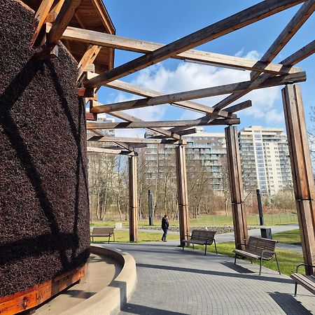 Apartament Wsrod 1000Cy Swiatel - Z Parkingiem W Hali Garazowej- Duzy Balkon Z Lezakami - Piekny Widok Noca Na Panorame Tysiaclecia 카토비체 외부 사진