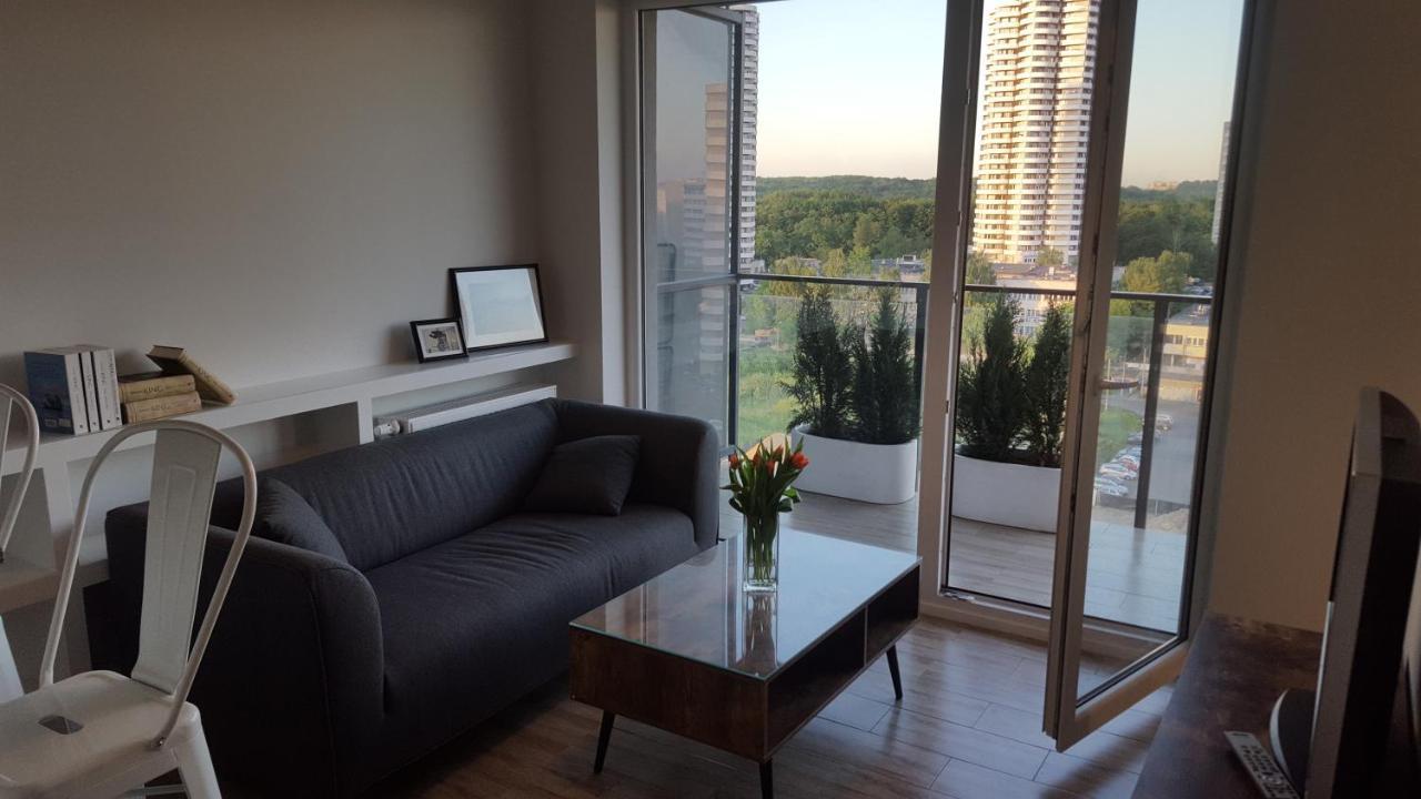 Apartament Wsrod 1000Cy Swiatel - Z Parkingiem W Hali Garazowej- Duzy Balkon Z Lezakami - Piekny Widok Noca Na Panorame Tysiaclecia 카토비체 외부 사진
