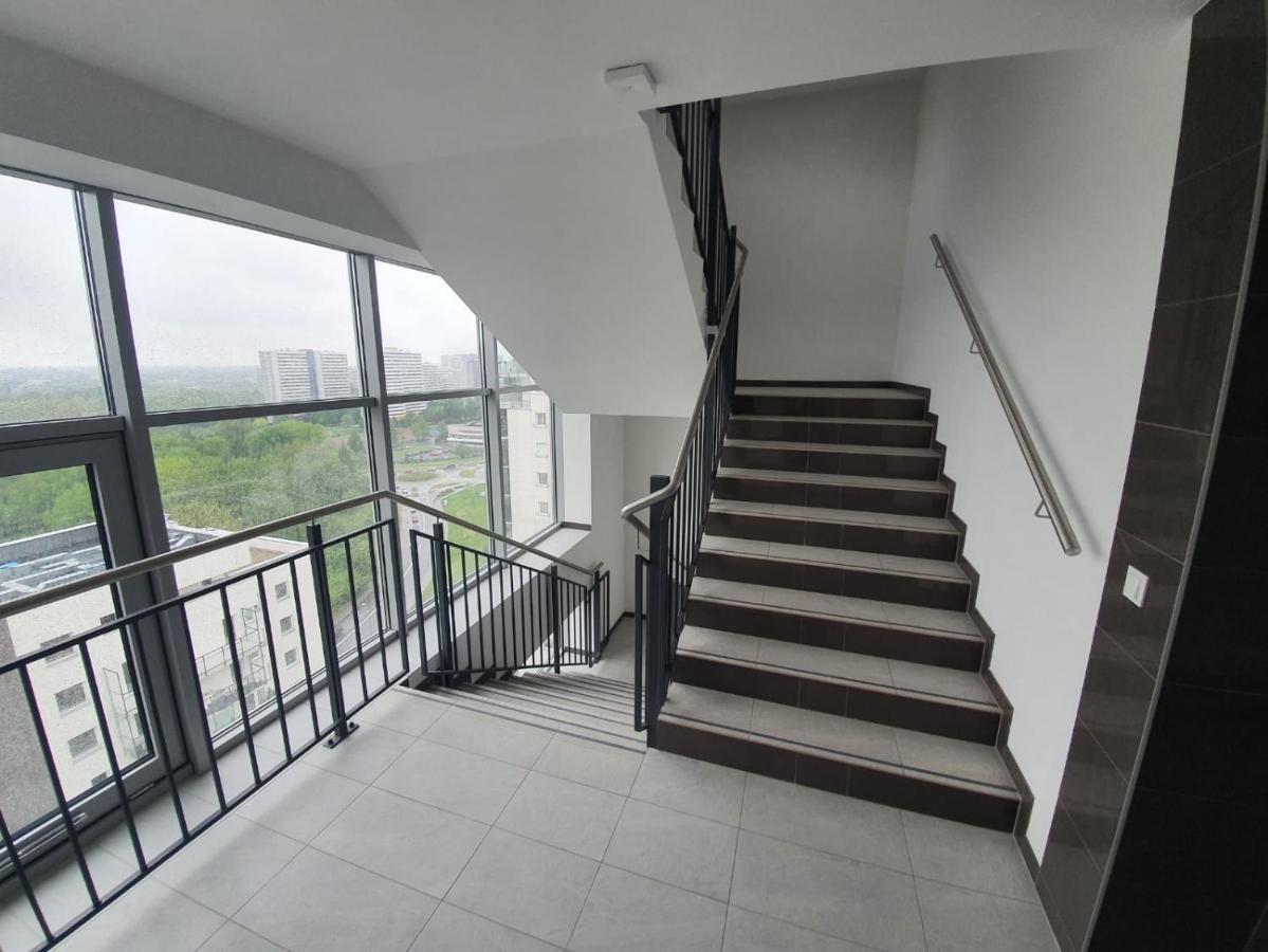 Apartament Wsrod 1000Cy Swiatel - Z Parkingiem W Hali Garazowej- Duzy Balkon Z Lezakami - Piekny Widok Noca Na Panorame Tysiaclecia 카토비체 외부 사진