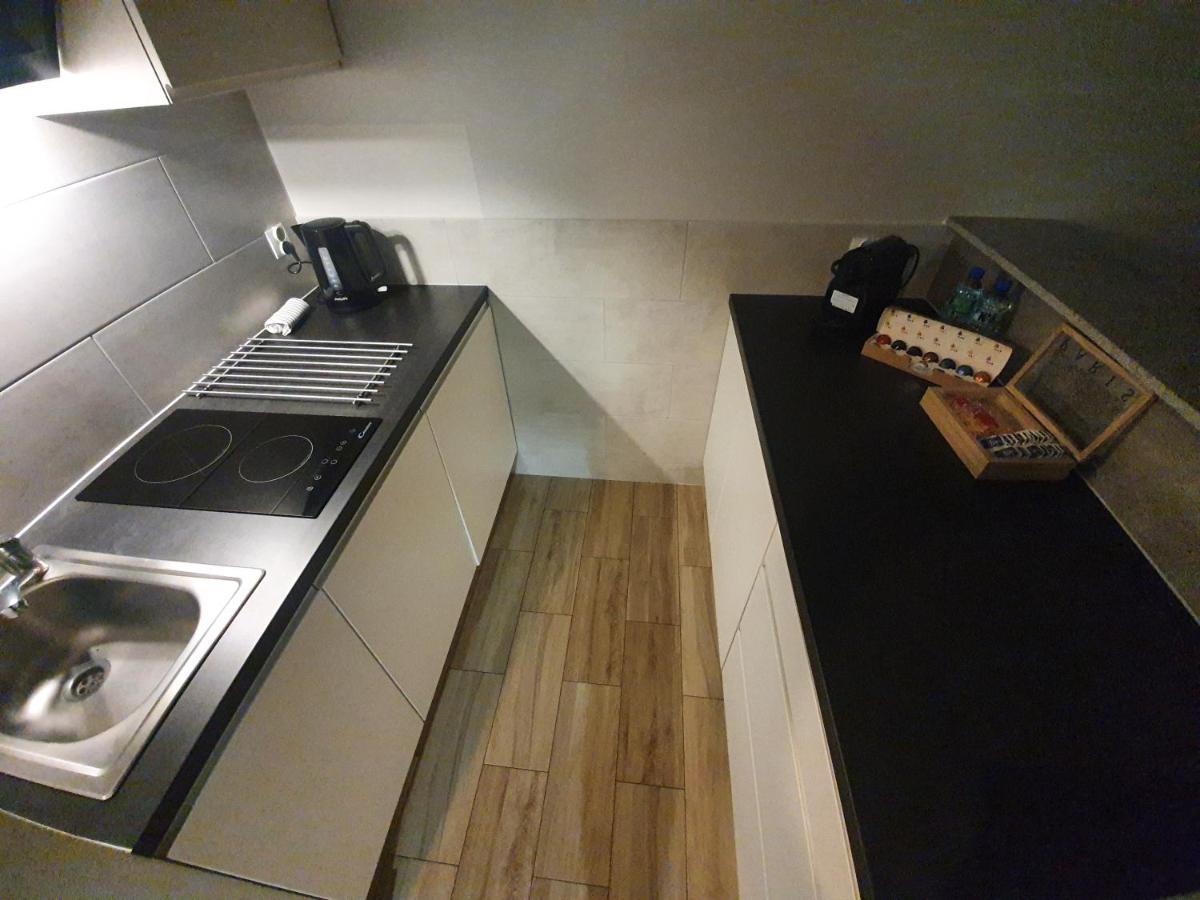 Apartament Wsrod 1000Cy Swiatel - Z Parkingiem W Hali Garazowej- Duzy Balkon Z Lezakami - Piekny Widok Noca Na Panorame Tysiaclecia 카토비체 외부 사진