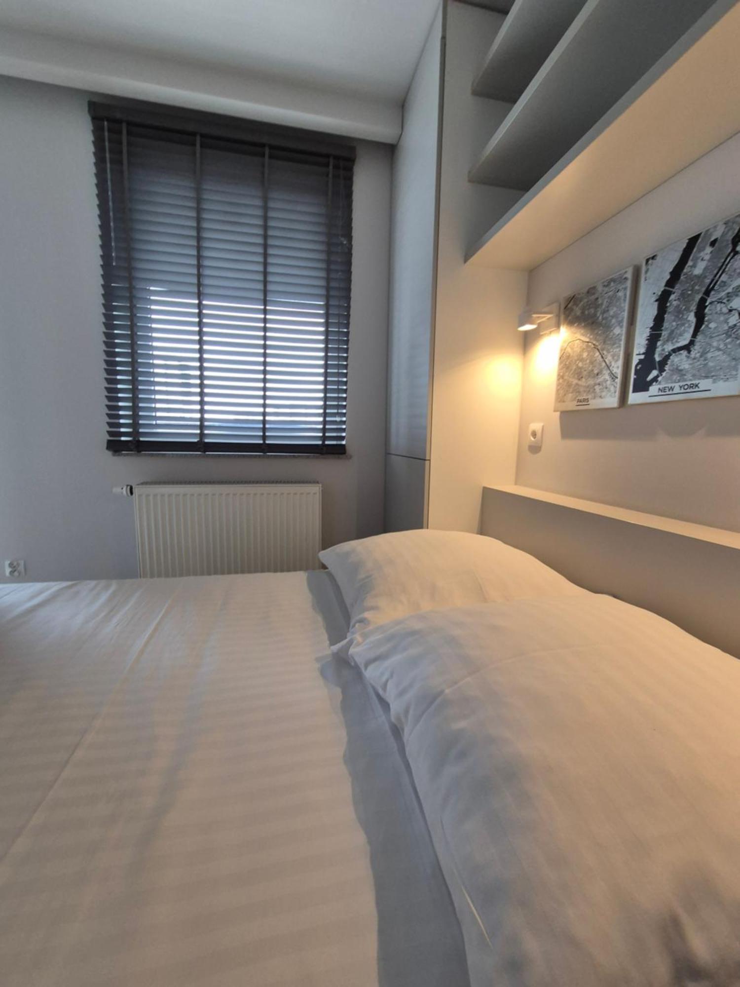 Apartament Wsrod 1000Cy Swiatel - Z Parkingiem W Hali Garazowej- Duzy Balkon Z Lezakami - Piekny Widok Noca Na Panorame Tysiaclecia 카토비체 외부 사진